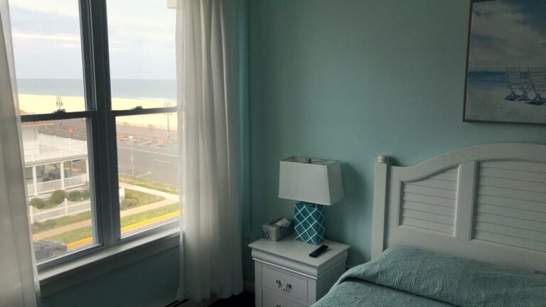 Coastal View Room SS1